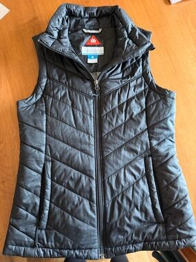 Columbia Black Quilted Insulated Vest